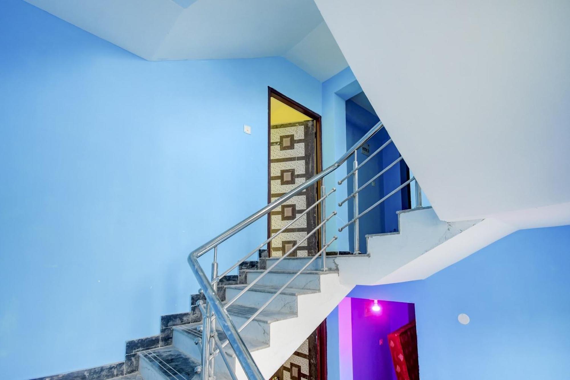 Super Hotel O 4 Friends Calcutta Extérieur photo